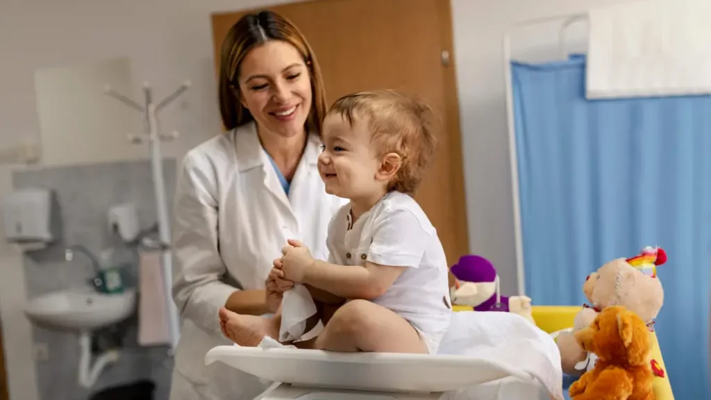 Consultation avec un pédiatre à Tanger pour un enfant en bas âge